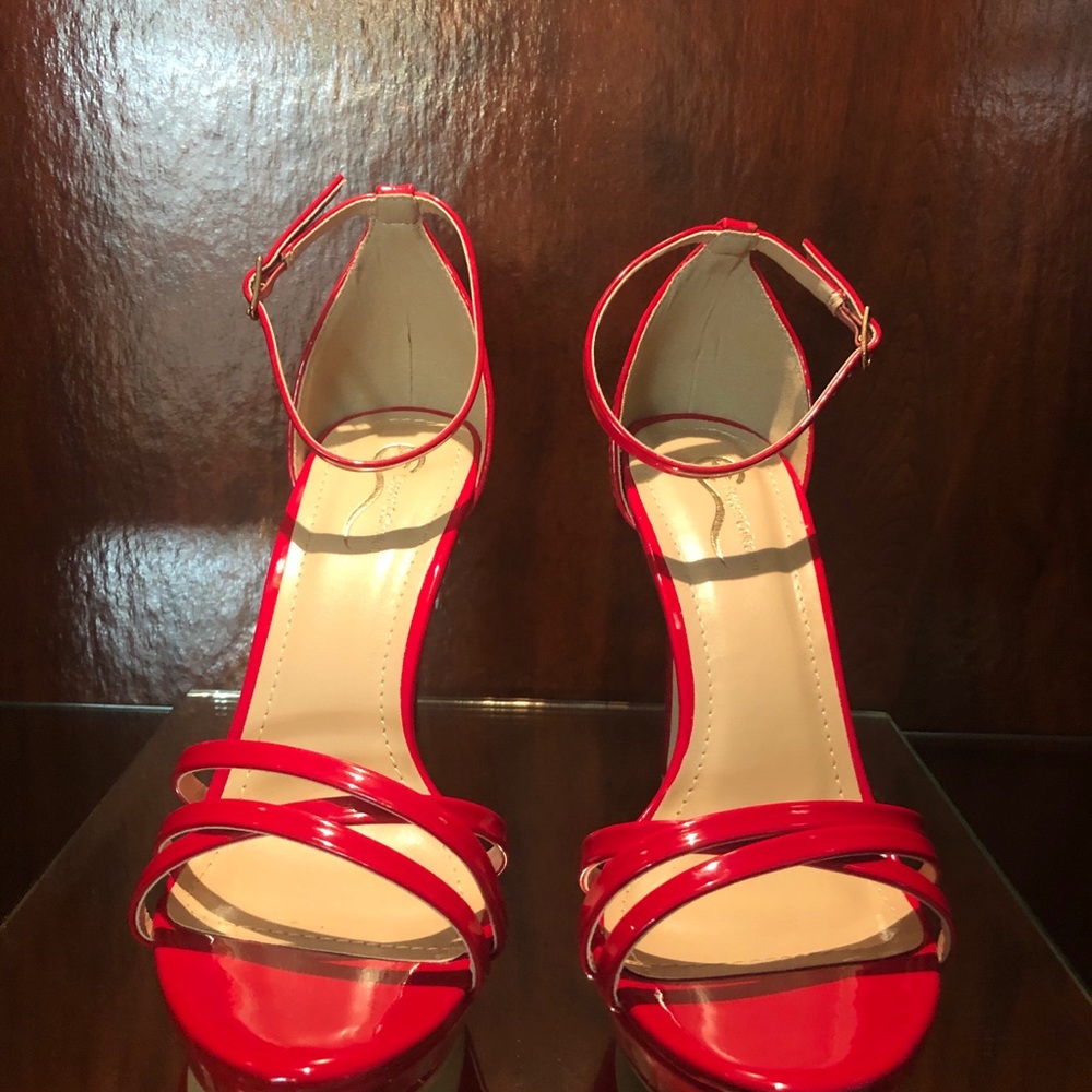 Shoes - Picture 3 of 4